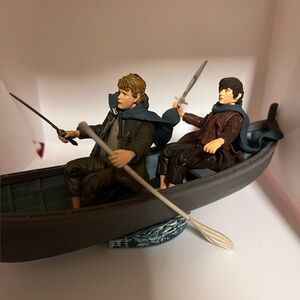 Toybiz “LORD OF THR RINGS” Frodo & Sam in the boat.